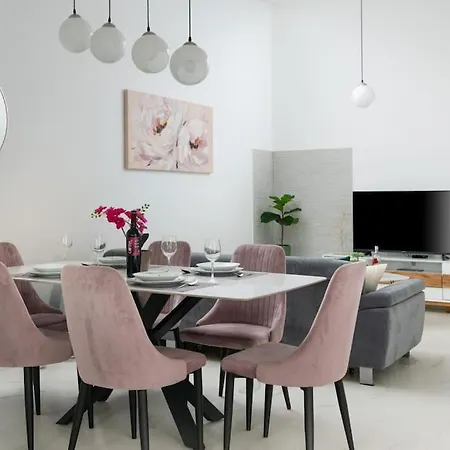 Casa Astra By Briskva Semesterbostad