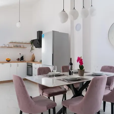 Casa Astra By Briskva 別荘 *