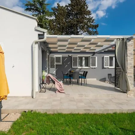 Casa Astra By Briskva 別荘 Marčana