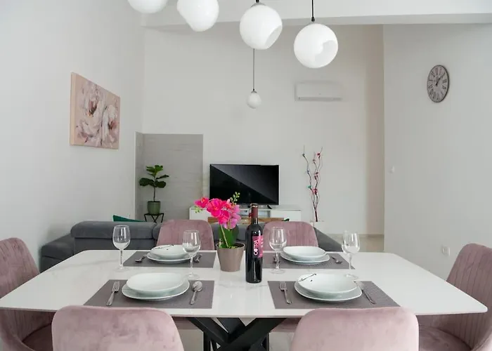 Casa Astra By Briskva * Marcana